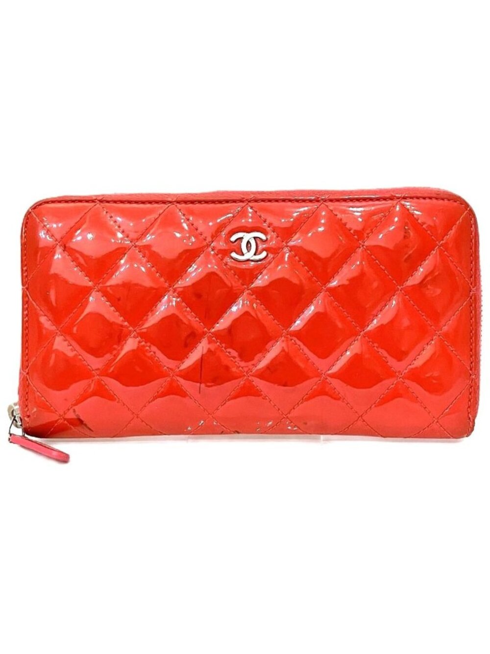Chanel Brilliant Quilted Zip Around Wallet Patent Leather